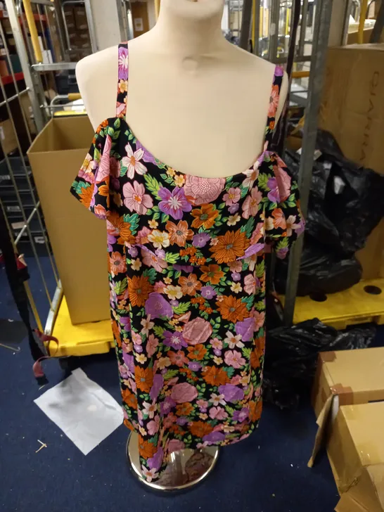 FLORAL OFF THE SHOULDER DRESS SIZE 18