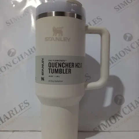 STANLEY THE FLOWSTATE QUENCHER H2.0 TUMBLER IN BEIGE