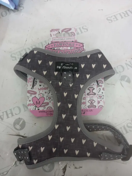 PAWS BOUTIQUE HARNESS GREY WITH WHITE LOVE HEART