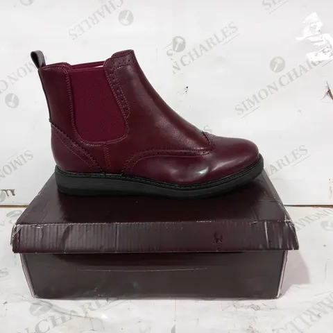 BOXED PAIR OF TOP STAKA ANKLE BOOTS IN WINE RED UK SIZE 6