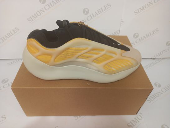 BOXED PAIR OF DESIGNER SHOES IN THE STYLE OF ADIDAS IN YELLOW/CREAM UK SIZE 10