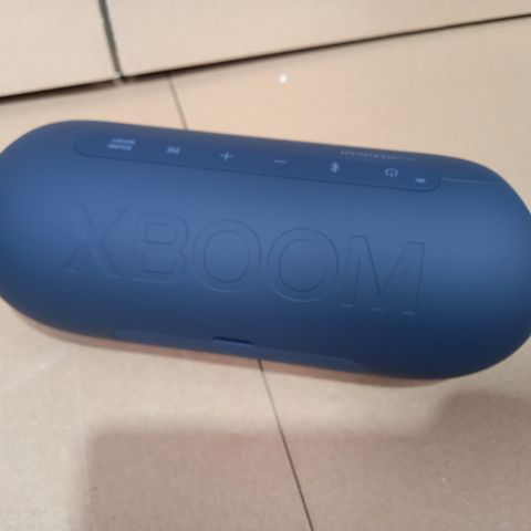 LG XBOOM GO PL7 PORTABLE BLUETOOTH SPEAKER WITH MERIDIAN TECHNOLOGY