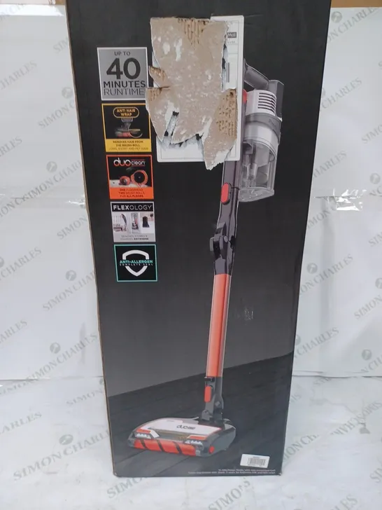 SHARK CORDLESS STICK VACUUM WITH ANTI HAIR WRAP IZ201UK