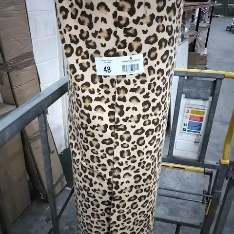 ROLL OF ANIMAL PRINT LINEN APPROXIMATELY 150MX1.5M 