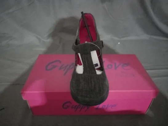 APPROXIMATELY 9 BOXED PAIRS OF GUPPY LOVE BY BLOWFISH WEDGE SHOES IN VARIOUS SIZES TO INCLUDE SIZE 39.5EU