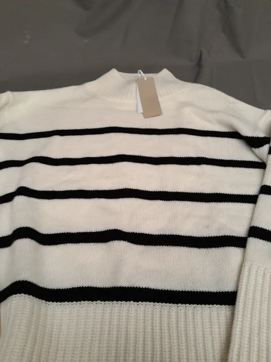 WHITE LABEL FUNNEL NECK STRIPE JUMPER WITH WOOL - MEDIUM