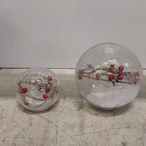 BOXED SET OF 2 GLOBE BERRY DECORATIVE SPHERES // FAULTY (1 BOX)