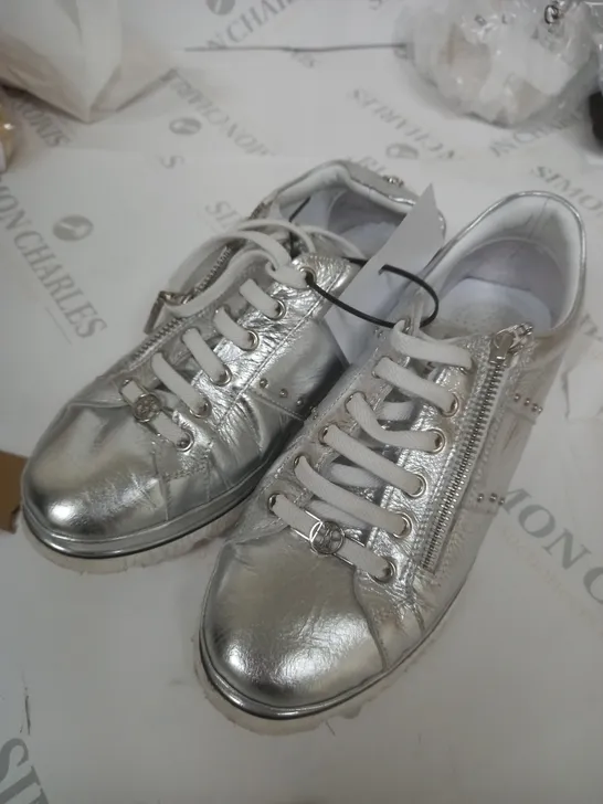 MIP BRASINA SILVER TRAINERS size 38