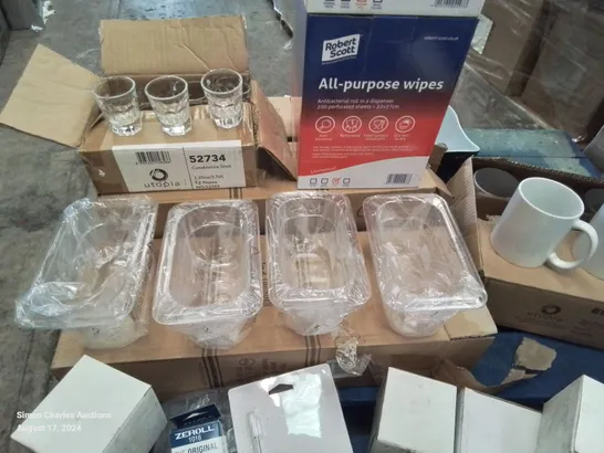 BOX CONTAINING VARIOUS CATERING AND KITCHEN SUPPLIES TO INCLUDE 12 WINE GLASSES, THERMOMETER READERS, SALT POTS, 36 PLASTIC STORAGE TUBS, 2 BOXES OF ALL PURPOSE WIPES, 9 SHOT GLASSES ETC.