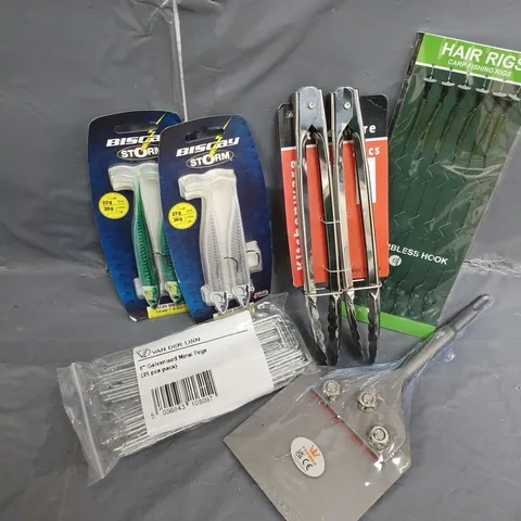 APPROXIMATELY 15 ASSORTED PRODUCTS TO INCLUDE 6-INCH GALVANISED METAL PEGS, STORM BISCAY MINNOW, CARP FISHING RIGS 