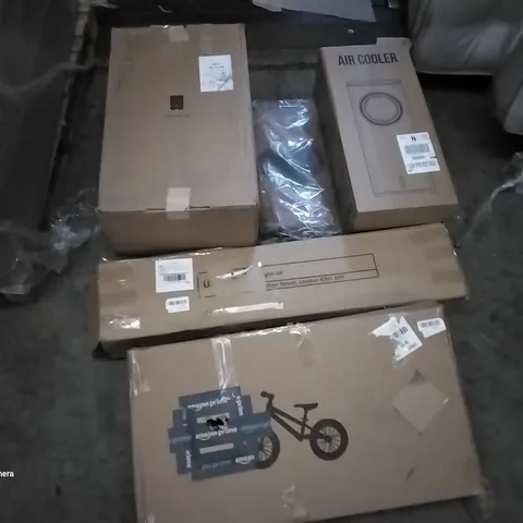 PALLET OF ASSORTED ITEMS INCLUDING AIR COOLER, LEVEL 8 SUITCASE, BUEUVE KIDS BALANCE BIKE, DRMOIS CAMPING COTS, GOLDFAN COFFEE TABLE, GOVEE SMART TOWER FAN 