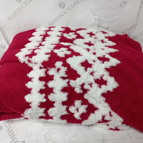 COZEE HOME SHEARLING AND VELVETSOFT THROW IN RED/WHITE APPROX 150 X 200CM