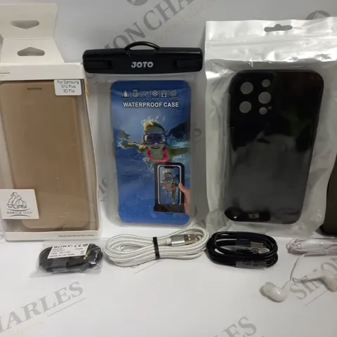 LOT OF APPROXIMATELY 25 ASSORTED PHONES ACCESSORIES AND ELECTRICALS TO INCLUDE JOTO WATERPROOF CASE, WIRED EARBUDS, USB-C CABLE, ETC