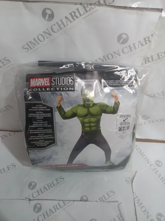 MARVEL STUDIOS COLLECTION HULK DELUXE 