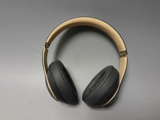 BEATS STUDIO3 HEADPHONES