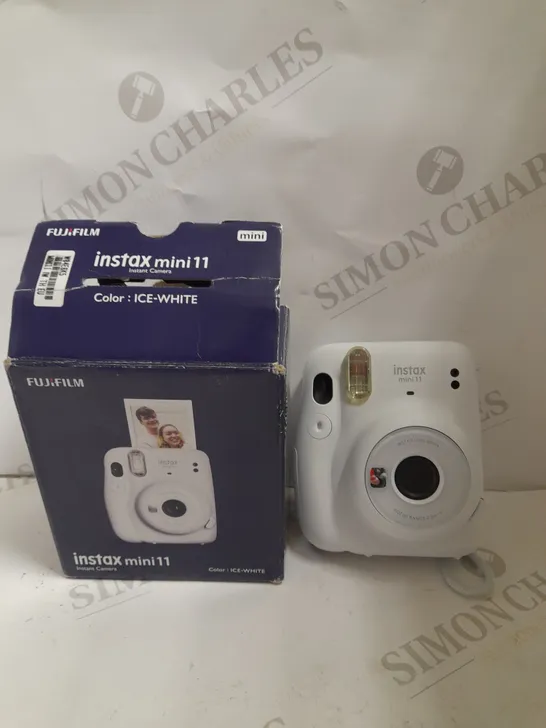 FUJIFILM INSTAX MINI 11 INSTANT CAMERA - WHITE RRP £94.99