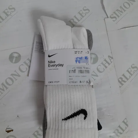 NIKE EVERYDAY 3 PACK SOCKS DRI-FIT IN WHITE BLACK AND GREY SIZE 8-11