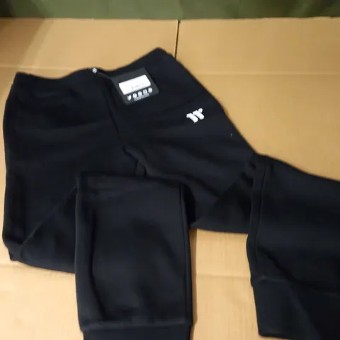 ELEVEN DEGREES CORE JOGGERS IN BLACK - 12-15 YEARS