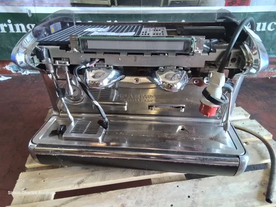 FAEMA EMBLEMA 2 STATION ESPRESSO ITALIANO GIUGIARO COFFEE MACHINE