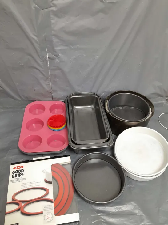 UNBRANDED BAKING SET 