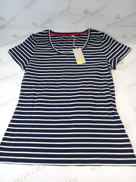 BODEN STRIPED T SHIRT IN NAVY BLUE SIZE MEDIUM