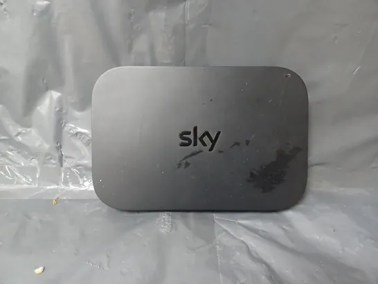 SKY EM150 Q MINI BOX