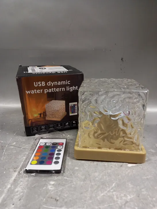 BOXED DYNAMIC WATER PATTERNED USB LIGHT 