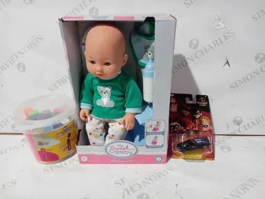 BOX OF APPROXIMATELY 5 ASSORTED TOYS AND GAMES TO INCLUDE JAKKS INCREDIBLES 2 INCREDIBLE, MY SWEET BABY POTTY TRAINING DOLL, LITTLE BRIAN PAINT STICKS, ETC