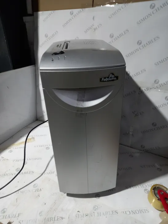 FELLOWS SB-95C PAPER SHREDDER - COLLECTION ONLY