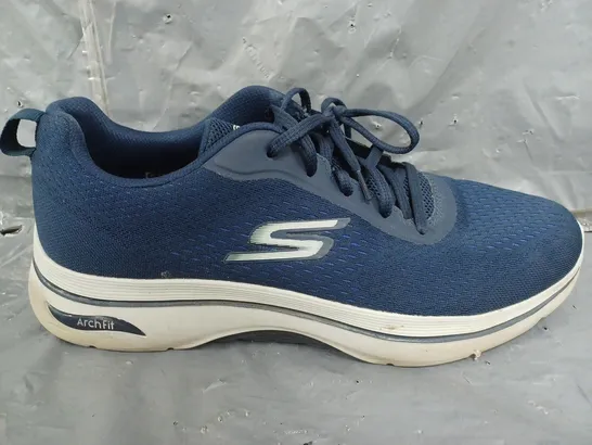 SKECHERS GO WALK ARCH FIT 2.0 LACE UP TRAINERS IN NAVY - SIZE 12