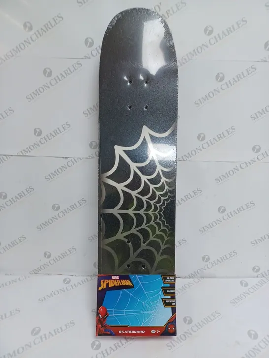 SPIDER-MAN SKATEBOARD RRP £24.99