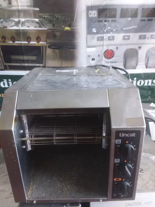 LINCAT COMMERCIAL 2400W TOASTER