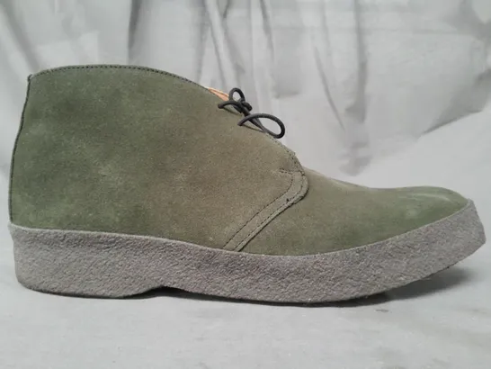 BOXED PAIR OF SANDERS SUEDE HI-TOP SHOES IN GREEN UK SIZE 9.5