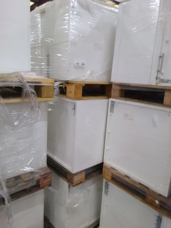 3 PALLETS OF ASSORTED WHITE PAINTED FURNITURE