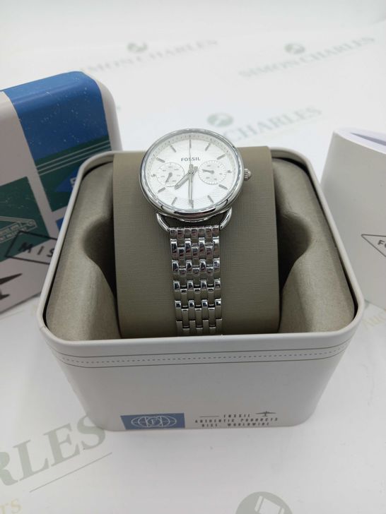 BRAND NEW BOXED FOSSIL WATCH TAILOR SILVER BRACELET RRP £109
