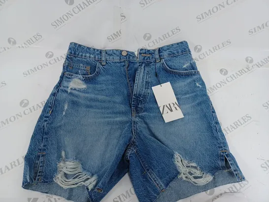 ZARA HIGH RISE SHORT DENIM - EUR 38 