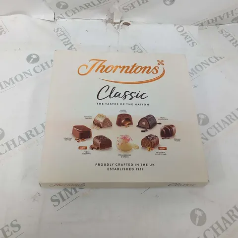 APPROXIMATELY TWELVE THORNTONS CLASSIC SELECTION 262G