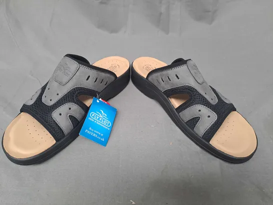 BOXED PAIR OF FLY FLOT OPEN TOE SANDALS IN GREY EU SIZE 46