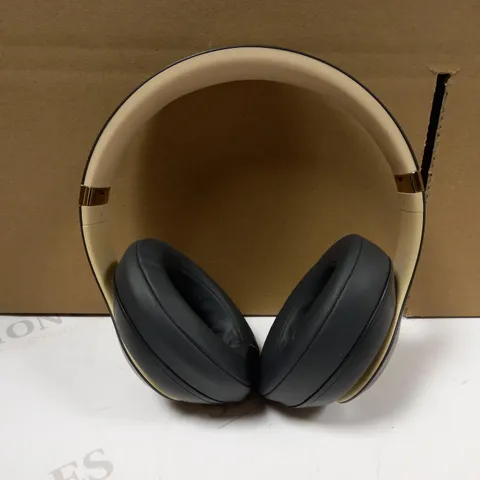 BEATS STUDIO3 WIRELESS NOISE CANCELLING OVER-EAR HEADPHONES
