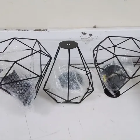 LOT OF 9 ASSORTED ITEMS TO INCLUDE BLACK METAL GEO CEILING LIGHTS