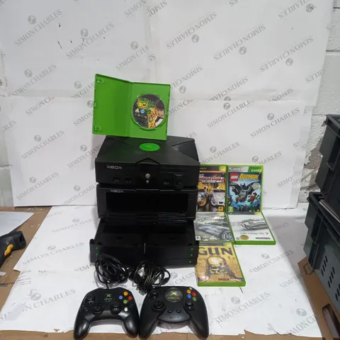 ORIGINAL XBOX GAMES CONSOLE WITH 2X GAME CONTROLLERS AND 6 GAMES INCLUDING COLIN MCRAE RALLY 3, GUN AND NEED FOR SPEED MOST WANTED