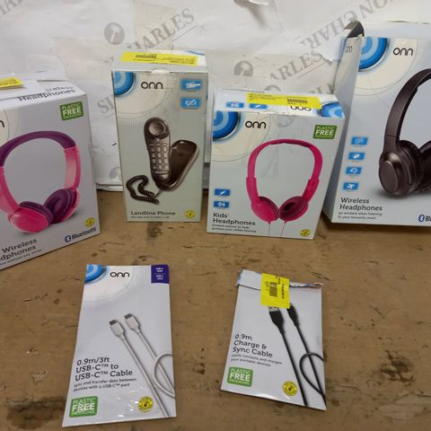 BOX OF APPROX 25 ASSORTED ONN ITEMS TO INCLUDE KIDS HEADPHONES, WIRELESS HEADPHONES, USB CABLES