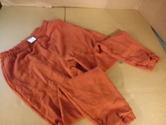 GYMSHARK ORANGE JOGGERS - M