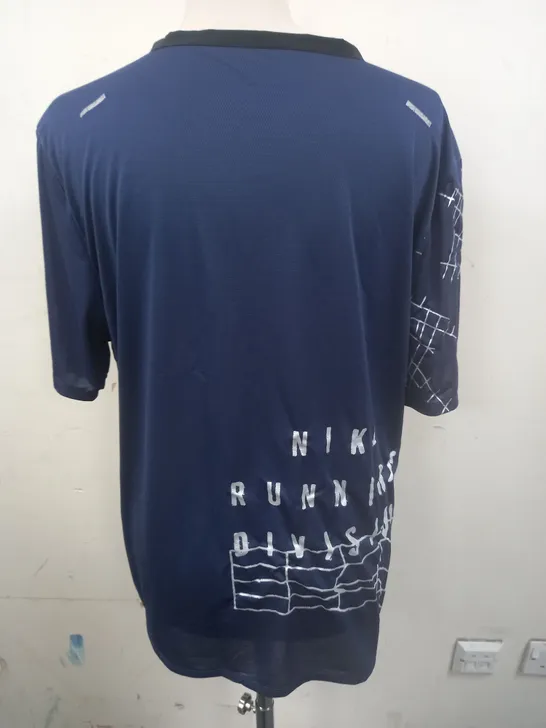 NIKE NAVY MENS RUNNING T-SHIRT - L