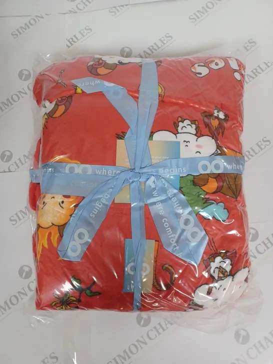 THE OODIE HOODED FLEECE LINED BLANKET IN RED