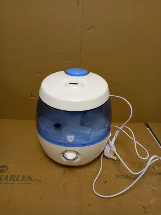 VICKS VUL575 SWEET DREAMS COOL MIST HUMIDIFIER WITH IMAGE PROJECTOR