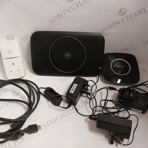 BOX OF APPROX 5 BT ITEMS TO INCLUDE BT SMART HUB 2, BT YOUVIEW BOX AND BT MINI CONNECTOR V2