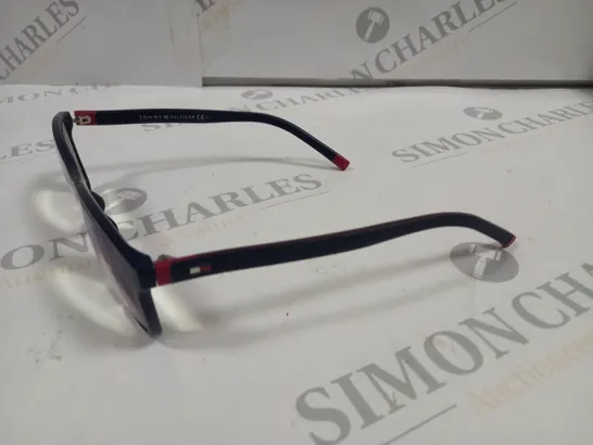 UNBOXED PAIR OF TOMMY HILFIGER GLASSES