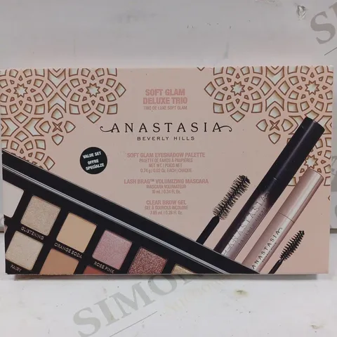 ANASTASIA BEVERLY HILLS SOFT GLAM DELUXE TRIO