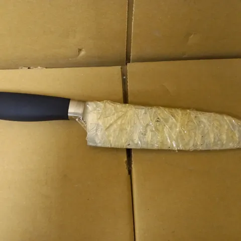 KITCHEN KNIFE WITH BLACK HANDLE